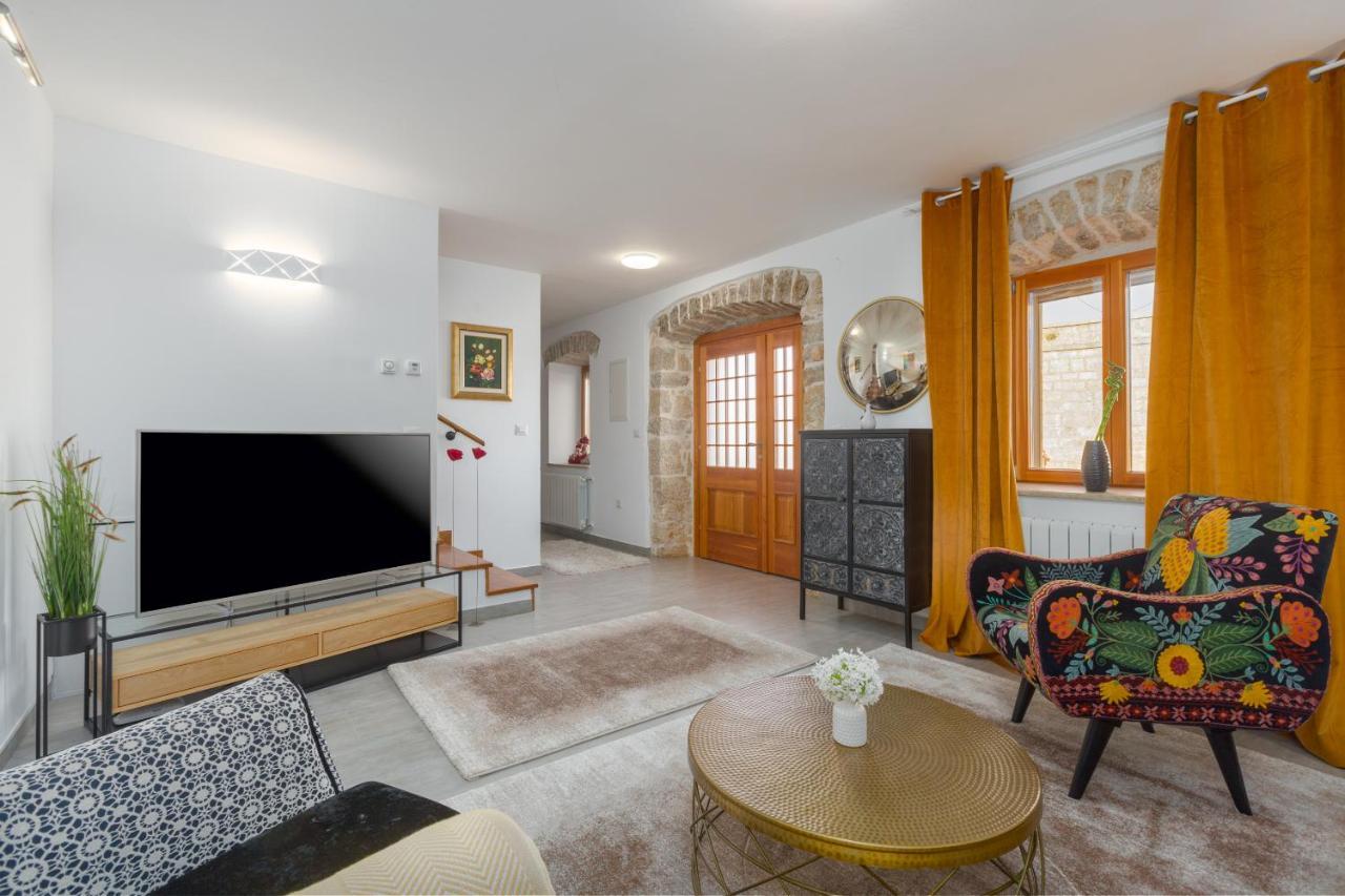 Casa Jagoda Visnjan Bagian luar foto